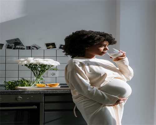 44岁供卵自怀_高龄借卵价格_第三代试管为什么只能移植一个